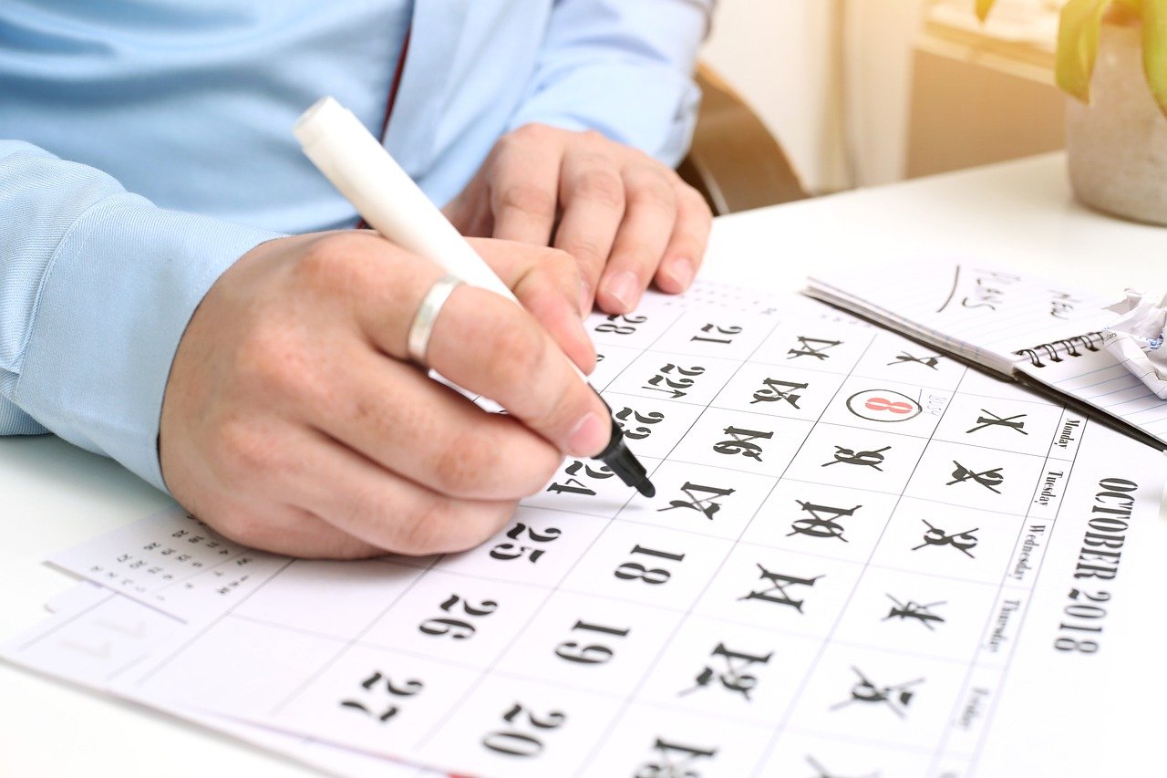 Efektywne zarządzanie czasem w biurze: znaczenie planerów