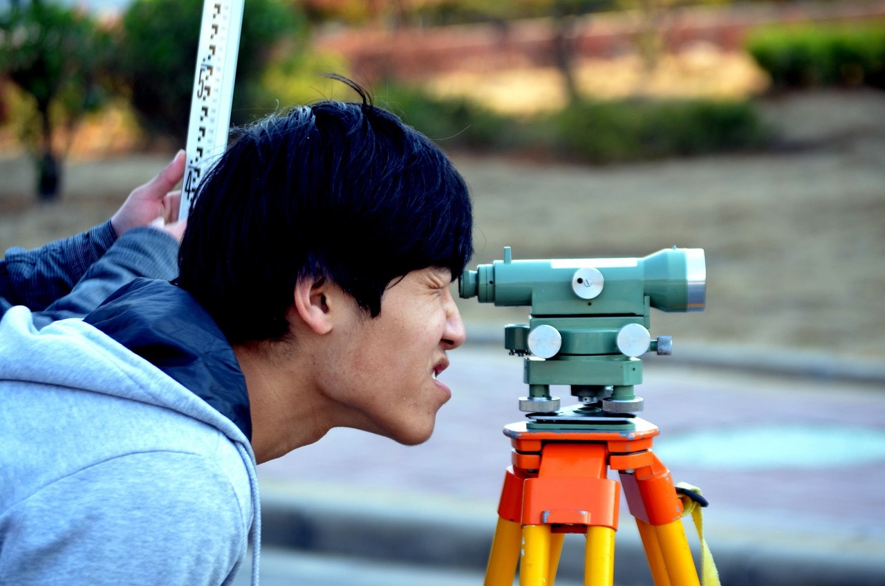 Profesjonalne usługi geodezyjne – dlaczego warto skorzystać z pomocy specjalisty?
